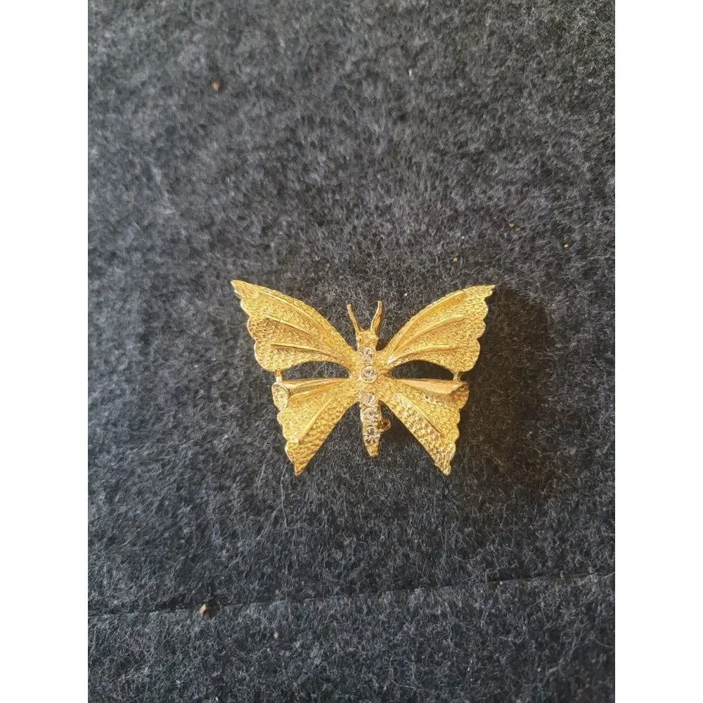 Vtg 1980s Gerrys Brooch Lapel Pin Butterfly Clear Rhinestones Gold Tone Metal